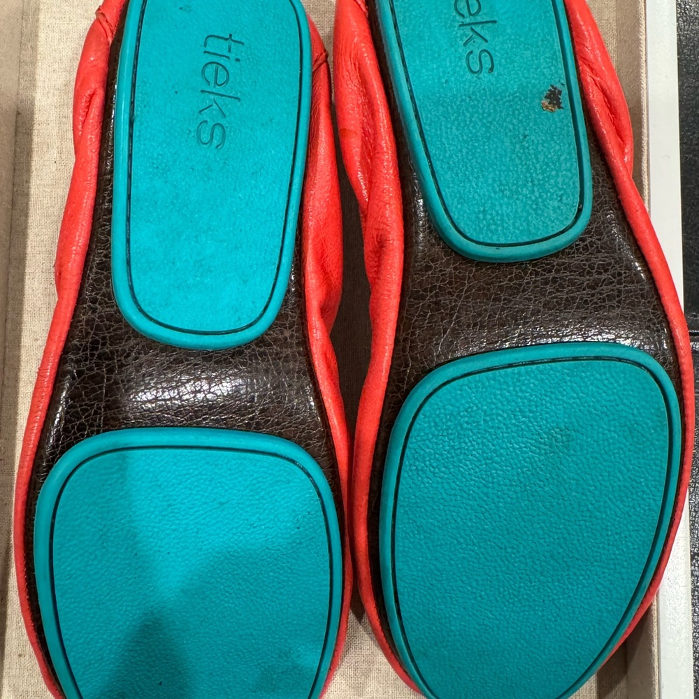 Tieks Poppy Patient Flats - Picture 2 of 9